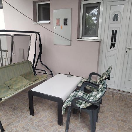 Apartman Anastasija Surcin Luaran gambar
