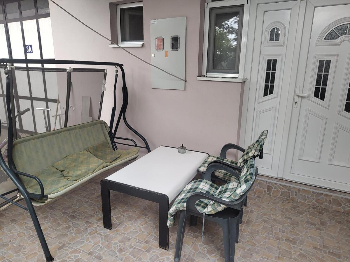 Apartman Anastasija Surcin Luaran gambar