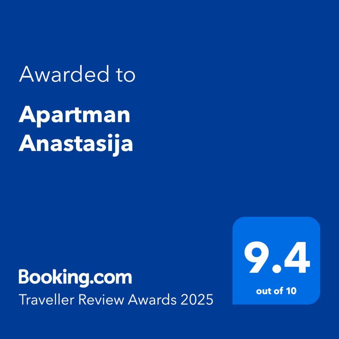 Apartman Anastasija Surcin Luaran gambar